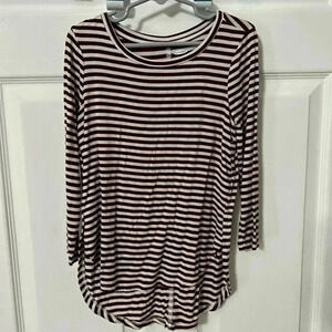 Old‎ navy girls light sweater